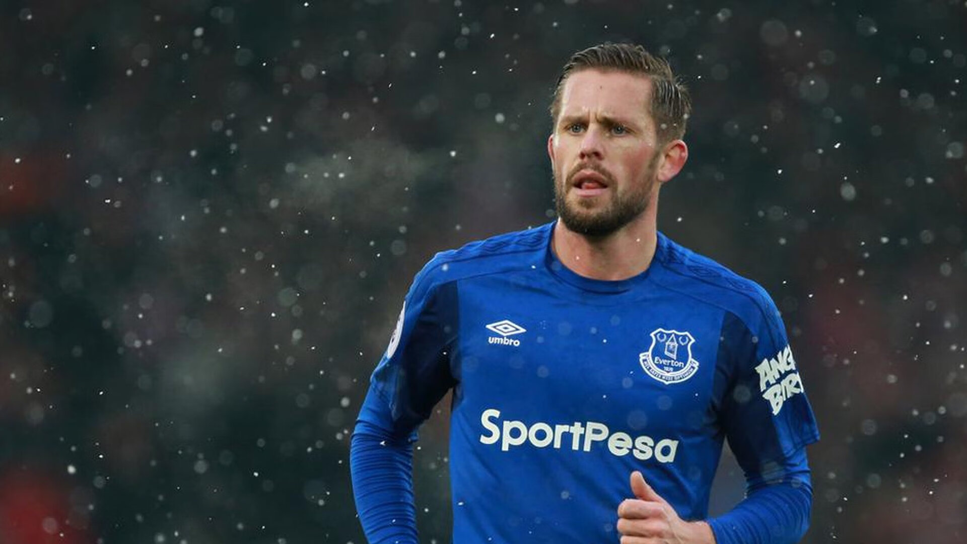 英超豪门豪掷千金，转会窗口热火朝天地开启