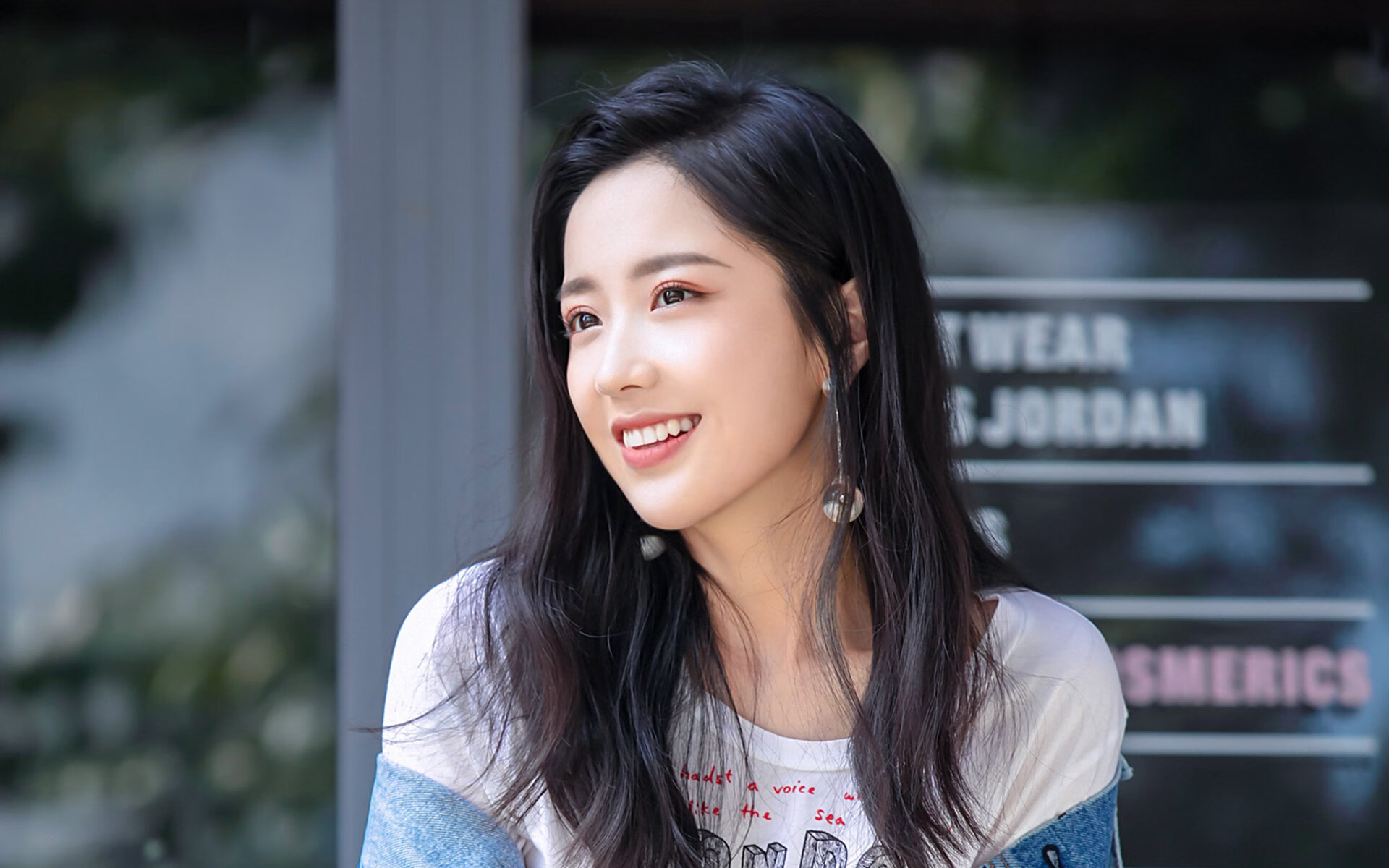 “超越极限：冲破天气与地形的速度奇迹”，超越极限视频